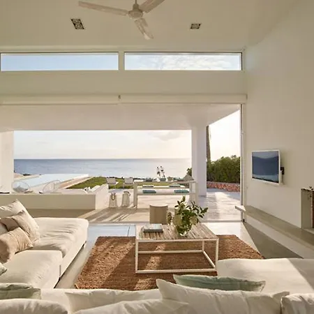 Villa Primera Linea De Mar Con Yate 