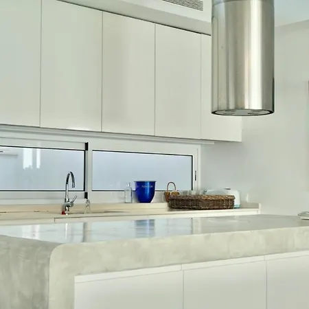 Primera Linea De Mar Con Yate 