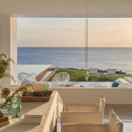 Villa Primera Linea De Mar Con Yate 