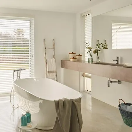 Primera Linea De Mar Con Yate 